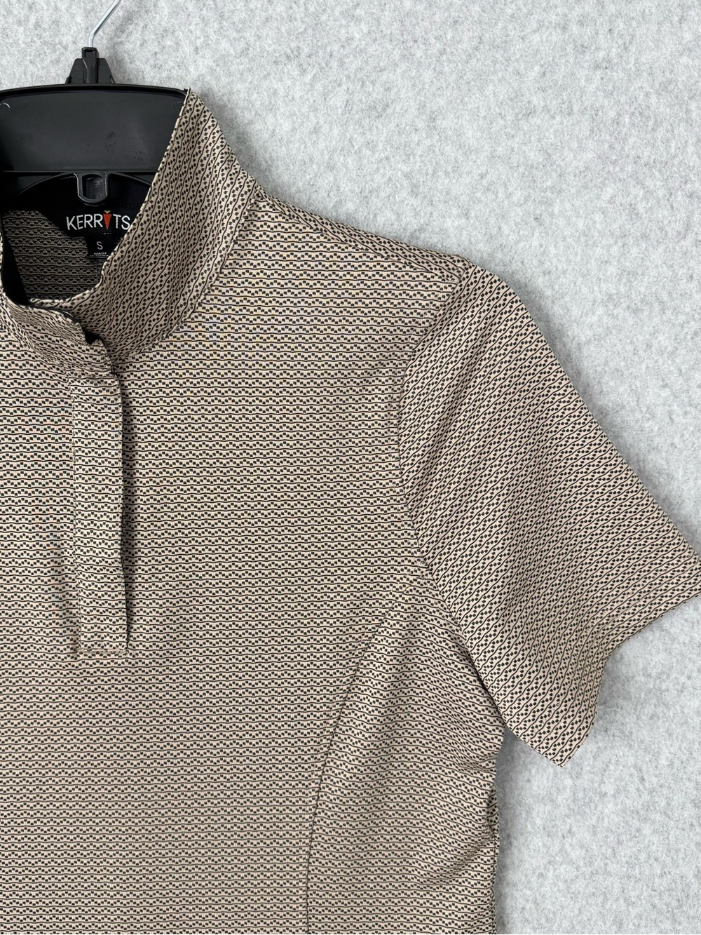 Kerrits Womens Short Sleeve Equestrian Riding Top Tan Black Shirt 1/4 Snap Small - Picture 5 of 15